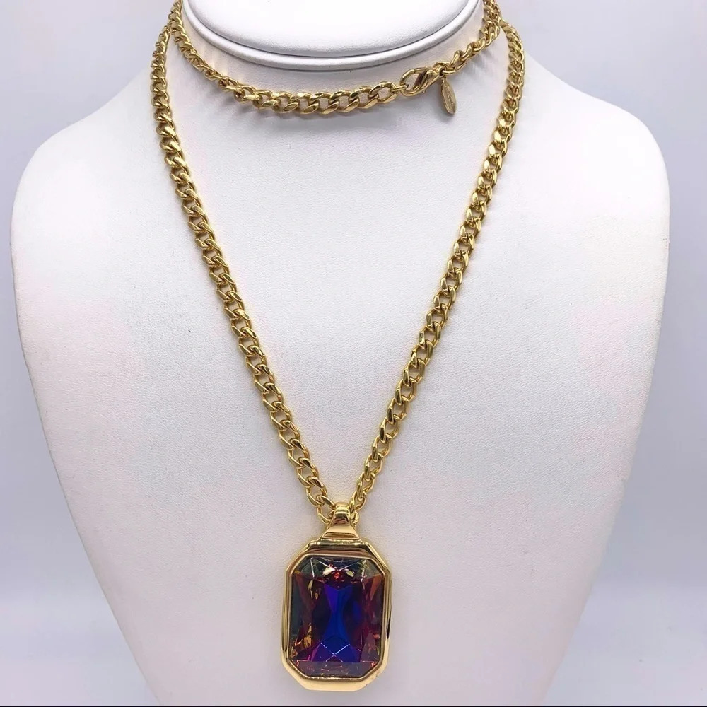 Kenneth Jay Lane KJL Watermelon Heliotrope Crystal Pendant Necklace